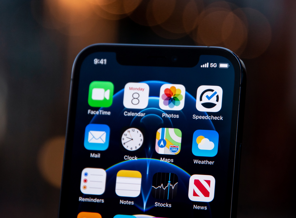 扶余苹果手机维修分享为什么 iPhone 12 在冬季会自动关机 